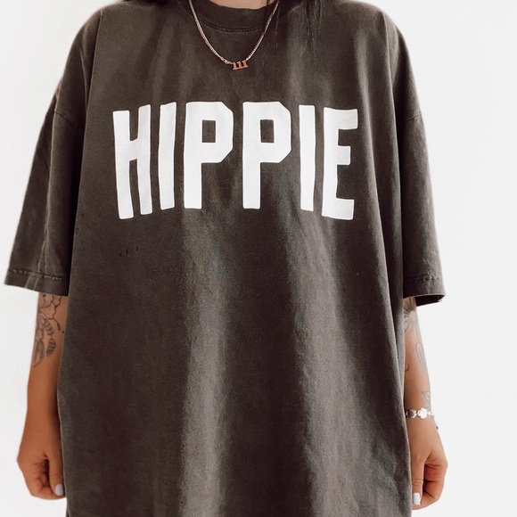 Oversized Hippie Tee - Picture 2 of 3